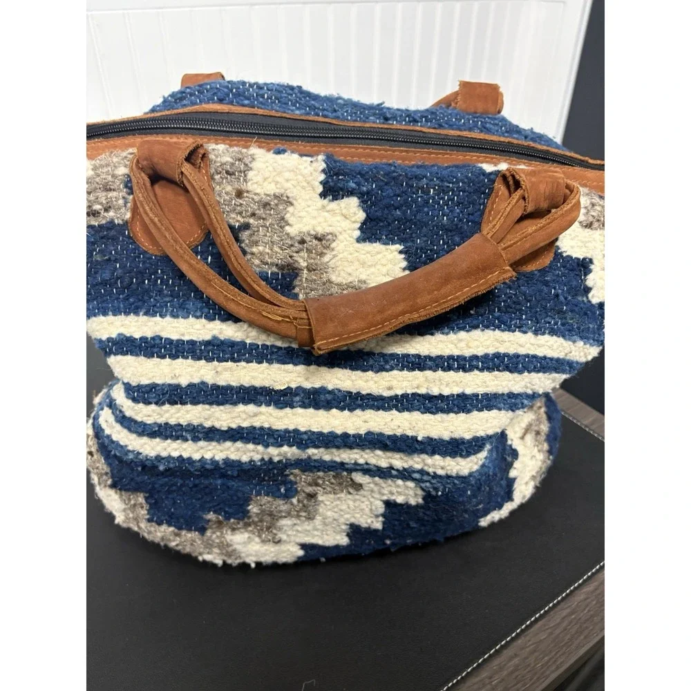 Humble Hilo Leather Wool Boho Satchel Crossbody Bag Cream Blue Gray‎ Purse
